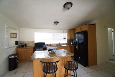 Welcome to this well-located St. Petersburg property offering - photo 10