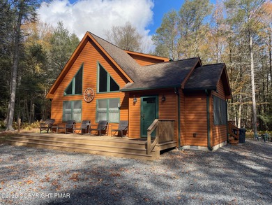 Placid Lake Home For Sale in Albrightsville Pennsylvania