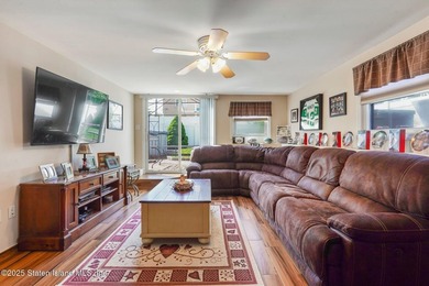 Welcome to this move-in ready gem nestled on a spacious corner - photo 31