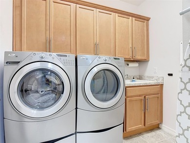 Don't miss this STUNNING & IMMACULATE CABELLA model built in - photo 33