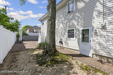 Welcome to this move-in ready gem nestled on a spacious corner - photo 36
