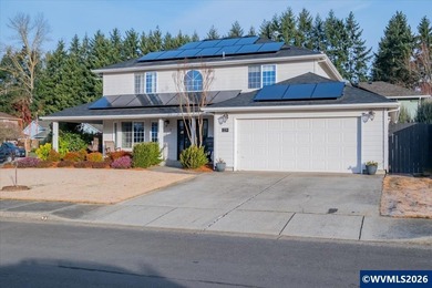 Look no further, this is the one! Large lot home in N Keizer w/