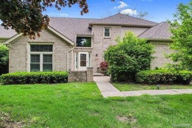Lake Home Sale Pending in Troy, Michigan