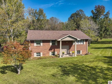 Spacious 4 bedroom, 2 bathroom brick home offering just under 2 - photo 2