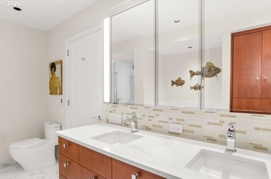 Dream location, dream layout, dream view in South Waterfront's - photo 25