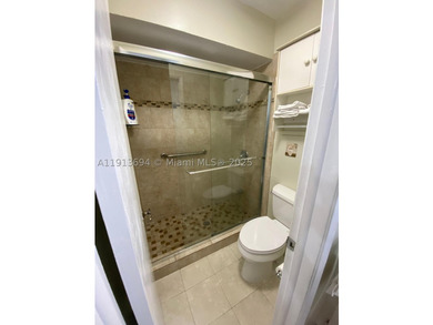 Discover the perfect blend of comfort and convenience in this - photo 34