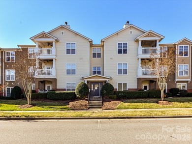 Lake Norman Condo For Sale in Cornelius North Carolina