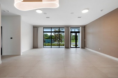 Hardly ever lived in with over $300K in premium upgrades already - photo 5