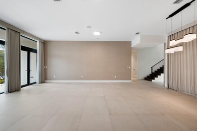 Hardly ever lived in with over $300K in premium upgrades already - photo 6