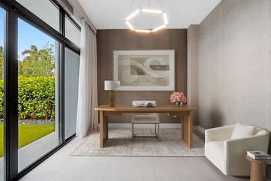 Hardly ever lived in with over $300K in premium upgrades already - photo 10