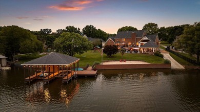 Experience exceptional waterfront living in this custom luxury - photo 6