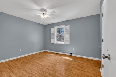 Charming 3BR/2BA home on a level lot just minutes from town in a - photo 11