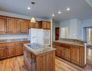3 bedrooms and 2 bathrooms, this 2202 square foot home is the - photo 12