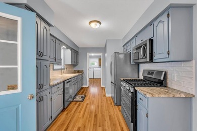 Charming 3BR/2BA home on a level lot just minutes from town in a - photo 19