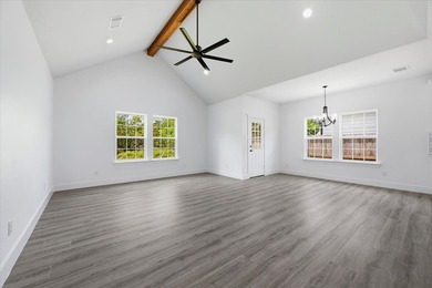 Additional listing photo 4