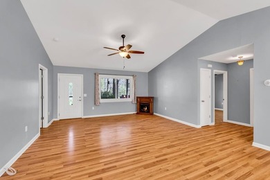 Charming 3BR/2BA home on a level lot just minutes from town in a - photo 25