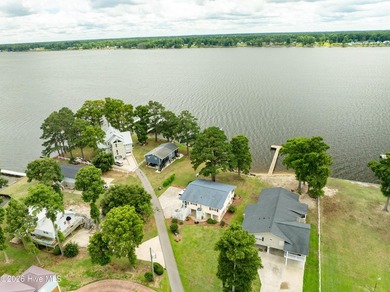 Stunning coastal living awaits at this waterfront gem, offering - photo 42