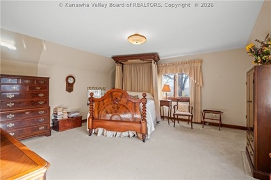 Nestled on a quiet dead-end street in the heart of South Hills - photo 14
