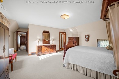 Nestled on a quiet dead-end street in the heart of South Hills - photo 15