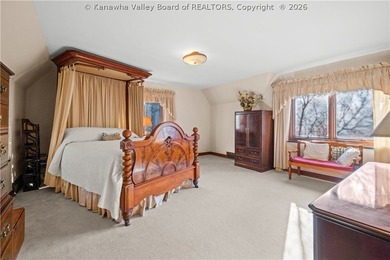 Nestled on a quiet dead-end street in the heart of South Hills - photo 16