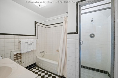 Nestled on a quiet dead-end street in the heart of South Hills - photo 17