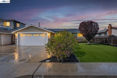 Experience the unparalleled blend of prime location, vibrant - photo 1
