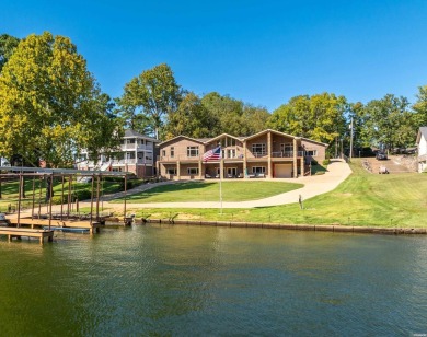 Lake Hamilton Home For Sale in Hot Springs Arkansas