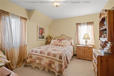 Nestled on a quiet dead-end street in the heart of South Hills - photo 21