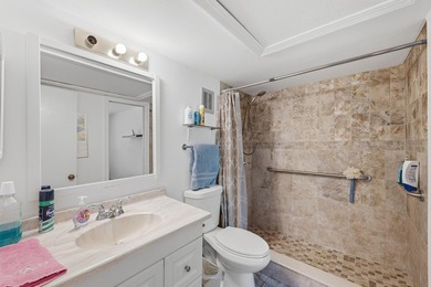 Opportunity awaits in the heart of Wilton Manors. This 2-bedroom - photo 21
