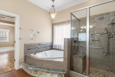 Experience a life of luxury at this gorgeous golf course home - photo 24