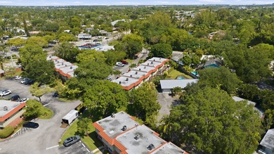 Opportunity awaits in the heart of Wilton Manors. This 2-bedroom - photo 26