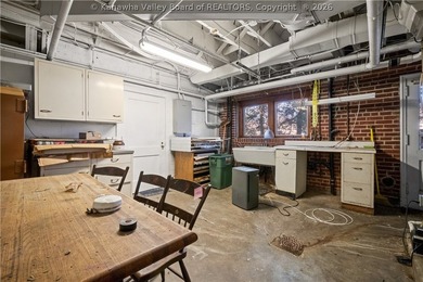 Nestled on a quiet dead-end street in the heart of South Hills - photo 28
