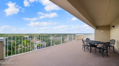 Breathtaking views from every angle! This remodeled top-floor - photo 43
