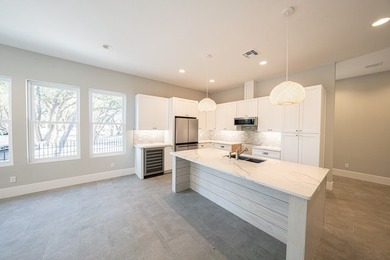 Royal Oaks is a bay-front community with - photo 10