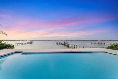 Manatee River Home Sale Pending in Bradenton Florida