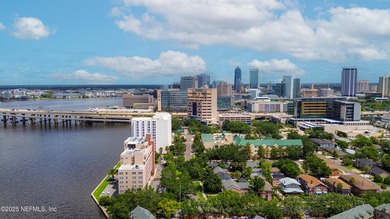 Breathtaking views from every angle! This remodeled top-floor - photo 53