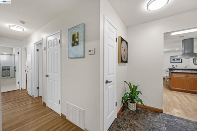 Outstanding 3 bedroom 2 full bath home in a desirable north - photo 6