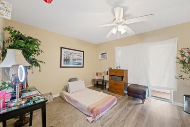 First-floor, easy-access 1-bedroom, 1-bathroom condo located in - photo 7