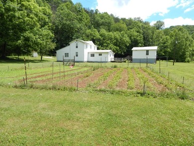 This old 1900's farm house will take you back in time and you'll - photo 9