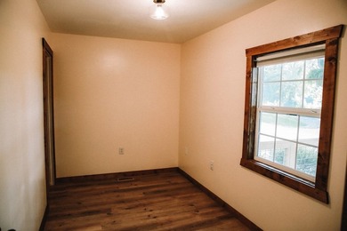Great 3-bedroom, 2-bath home in a very secluded area in the - photo 3