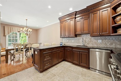 Luxury, privacy and low-maintenance living come together in this - photo 11