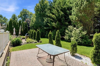 Luxury, privacy and low-maintenance living come together in this - photo 31