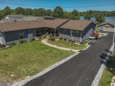Located in Malcolm Creek on Kentucky Lake in Benton, KY, this - photo 2