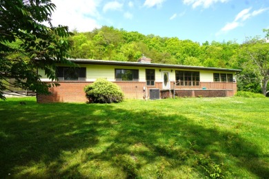 Discover 20 acres of peaceful Tennessee privacy - photo 4