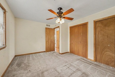 Estate Sale! Great opportunity to restore this 3-bedroom, 2-bath - photo 8