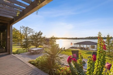 Lake Home For Sale in Gainesville, Texas