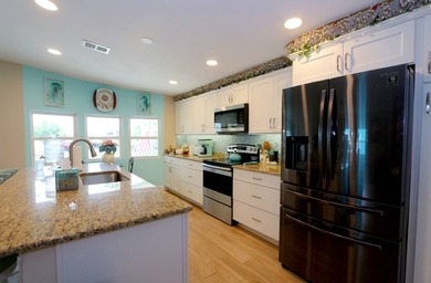 An immaculate and well-maintained 2-bedroom 2-bath manufactured - photo 16