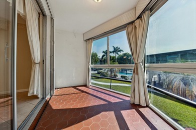 LOVELY EAST FACING UPDATED 2/2 second floor garden view unit in - photo 16