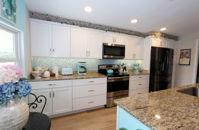 An immaculate and well-maintained 2-bedroom 2-bath manufactured - photo 17