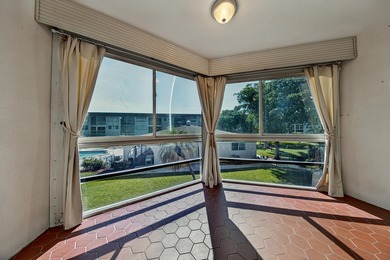 LOVELY EAST FACING UPDATED 2/2 second floor garden view unit in - photo 17
